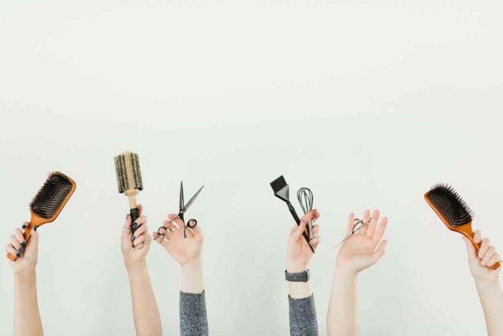 Nail service